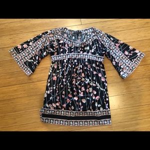 BCBG kimono shirt size small